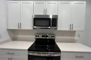 8589 Lunar Skye St, Sarasota, FL 34241 - Photo 9