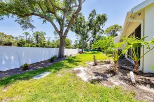 6222 Country Club Way, Sarasota, FL 34243 - Photo 29