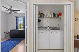 2341 Sheila Ln, North Port, FL 34286 - Photo 23