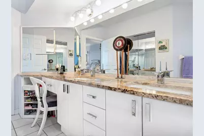 5420 Eagles Point Circle #106, Sarasota, FL 34231 - Photo 27