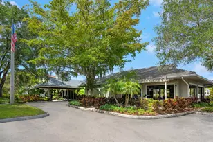 5420 Eagles Point Cir, Sarasota, FL 34231 - Photo 39