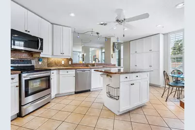 5420 Eagles Point Circle #106, Sarasota, FL 34231 - Photo 21