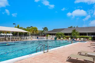 5420 Eagles Point Cir, Sarasota, FL 34231 - Photo 43