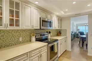 19 Whispering Sands Dr, Sarasota, FL 34242 - Photo 7