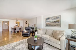 19 Whispering Sands Dr, Sarasota, FL 34242 - Photo 17