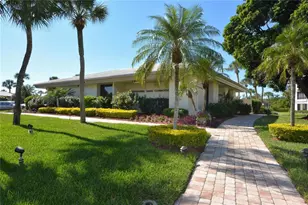 19 Whispering Sands Dr, Sarasota, FL 34242 - Photo 39