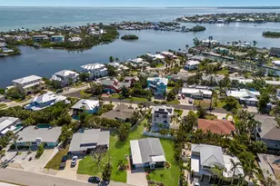 237 85th St, Holmes Beach, FL 34217 - Photo 35