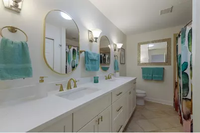 237 85th Street, Holmes Beach, FL 34217 - Photo 19