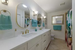 237 85th St, Holmes Beach, FL 34217 - Photo 19