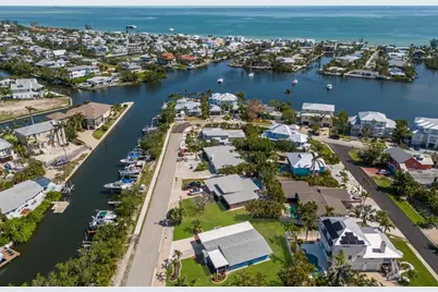 237 85th Street, Holmes Beach, FL 34217 - Photo 37