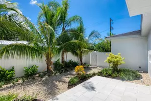 1801 Field Rd, Sarasota, FL 34231 - Photo 43