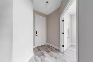 2625 Star Apple Wy, Sarasota, FL 34240 - Photo 3