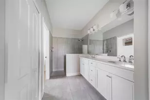 2625 Star Apple Wy, Sarasota, FL 34240 - Photo 13