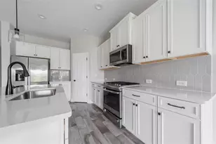 2625 Star Apple Wy, Sarasota, FL 34240 - Photo 9