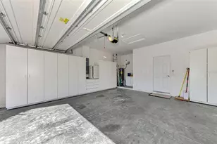 9022 Coachman Dr, Venice, FL 34293 - Photo 5