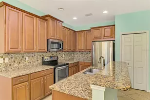 9022 Coachman Dr, Venice, FL 34293 - Photo 17