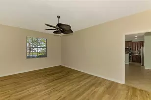 9022 Coachman Dr, Venice, FL 34293 - Photo 23