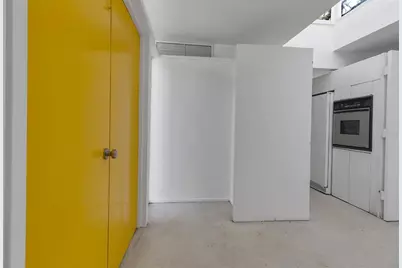 1677 Hyde Park Street, Sarasota, FL 34239 - Photo 9