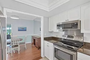 5849 Tidewood Ave, Sarasota, FL 34231 - Photo 9