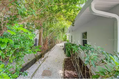 1720 Spring Creek Drive, Sarasota, FL 34239 - Photo 49