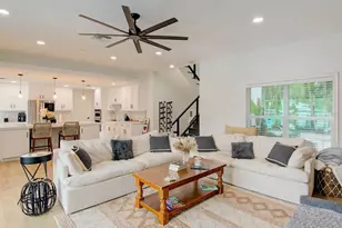 1720 Spring Creek Dr, Sarasota, FL 34239 - Photo 7