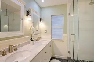 1720 Spring Creek Dr, Sarasota, FL 34239 - Photo 31