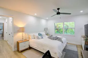 1720 Spring Creek Dr, Sarasota, FL 34239 - Photo 25