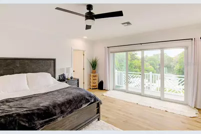 1720 Spring Creek Drive, Sarasota, FL 34239 - Photo 37