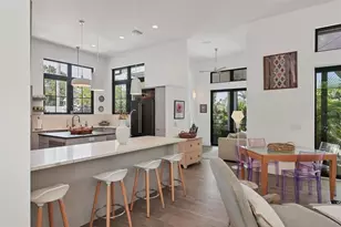 4425 Lords Dr, Sarasota, FL 34231 - Photo 11