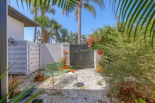 4425 Lords Dr, Sarasota, FL 34231 - Photo 43