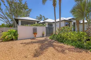 4425 Lords Dr, Sarasota, FL 34231 - Photo 47