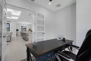 805 Padua Ct, Nokomis, FL 34275 - Photo 17