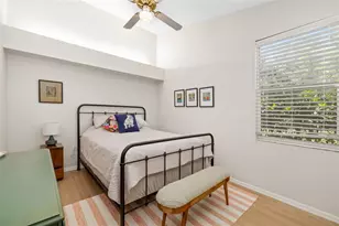 3988 Berlin Dr, Sarasota, FL 34233 - Photo 33