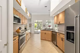 3988 Berlin Dr, Sarasota, FL 34233 - Photo 11