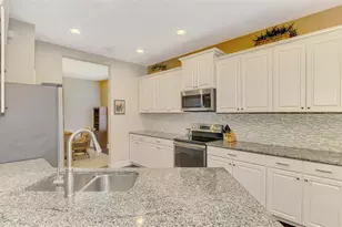 12229 Stuart Dr, Venice, FL 34293 - Photo 15