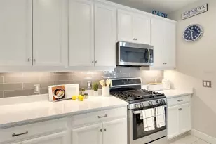 8077 Sandstar Wy, Sarasota, FL 34240 - Photo 15