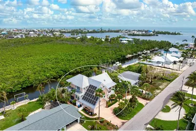 512 77th Street, Holmes Beach, FL 34217 - Photo 55