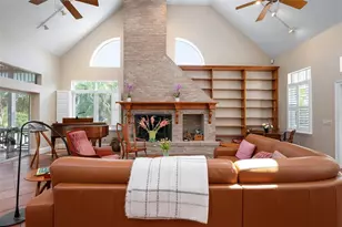 512 77th St, Holmes Beach, FL 34217 - Photo 3