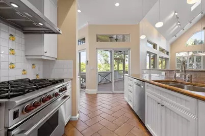 512 77th Street, Holmes Beach, FL 34217 - Photo 17