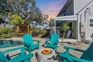 3843 Chapel Dr, Sarasota, FL 34234 - Photo 37