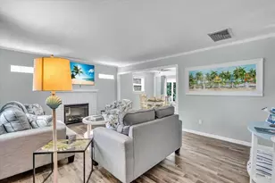 3843 Chapel Dr, Sarasota, FL 34234 - Photo 11