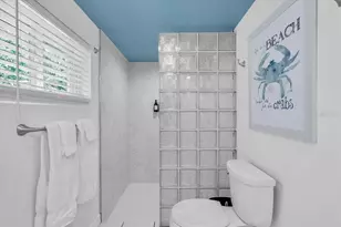 3843 Chapel Dr, Sarasota, FL 34234 - Photo 21