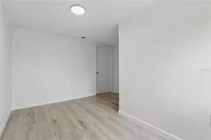 2652 26th St, Sarasota, FL 34234 - Photo 15