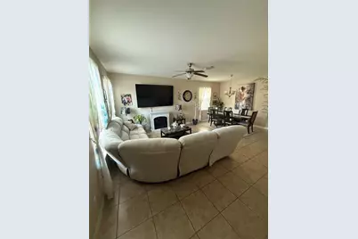 6121 35th Court E, Bradenton, FL 34203 - Photo 7