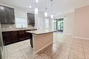 6121 35th Ct E, Bradenton, FL 34203 - Photo 11