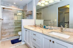 5652 Ashton Lake Dr, Sarasota, FL 34231 - Photo 13