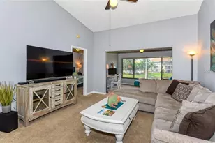 5652 Ashton Lake Dr, Sarasota, FL 34231 - Photo 7