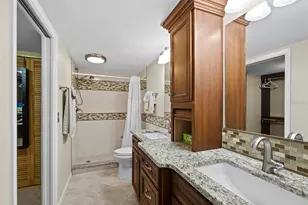 6110 Country Club Way, Sarasota, FL 34243 - Photo 31