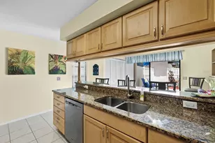 6110 Country Club Way, Sarasota, FL 34243 - Photo 21