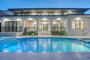 1607 Flower Dr, Sarasota, FL 34239 - Photo 55